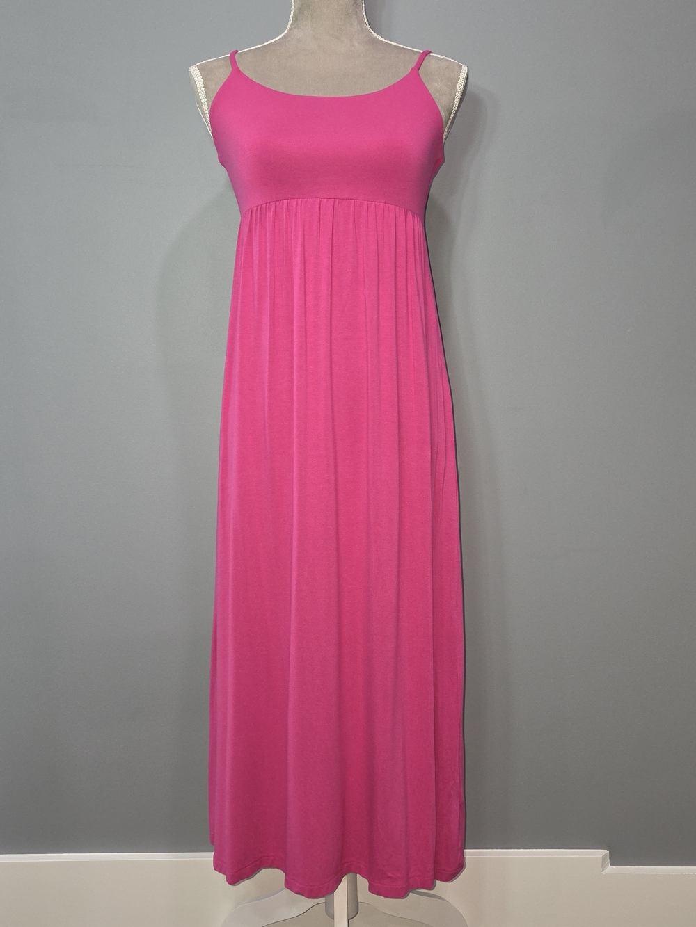 Old Navy Vibrant Bright Pink Simple Maxi Dress - M